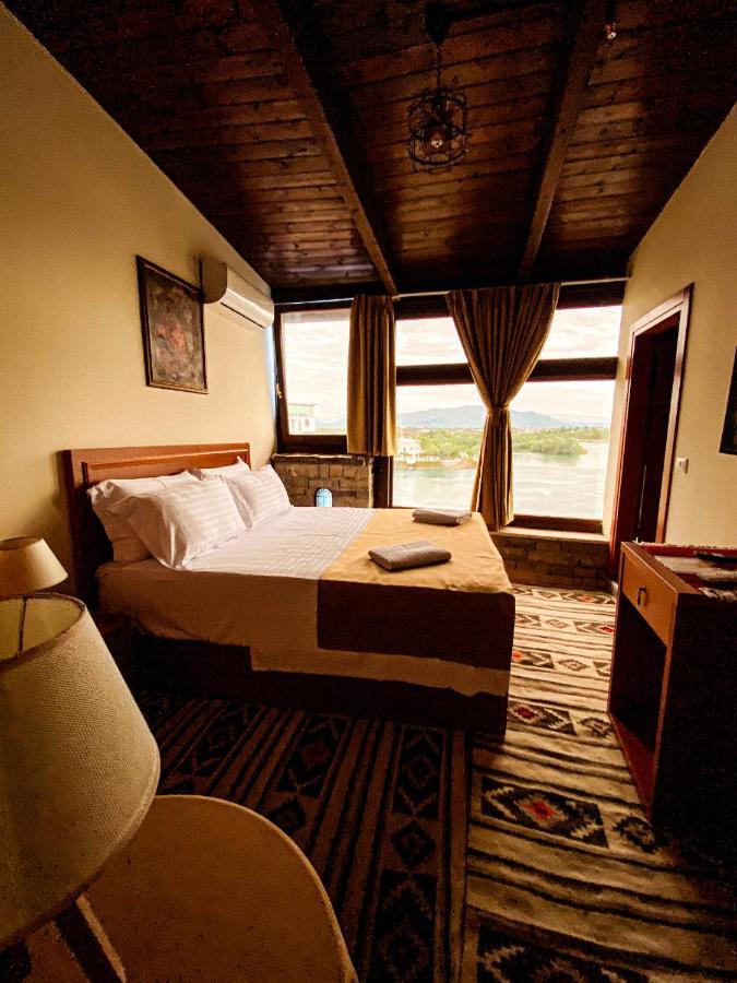 Hotel Iliria Canaj Luaran gambar