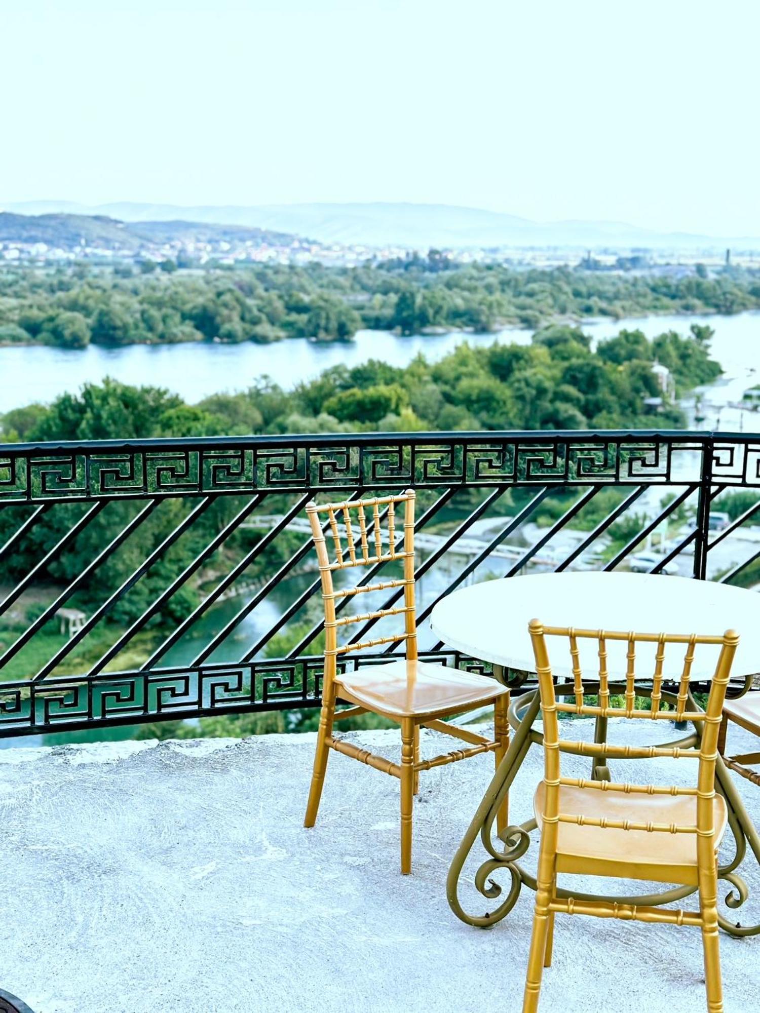 Hotel Iliria Canaj Luaran gambar